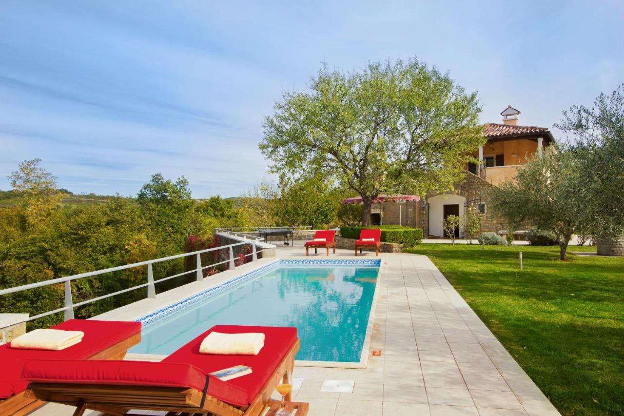 Villa Momiano With Private Pool Momjan Extérieur photo